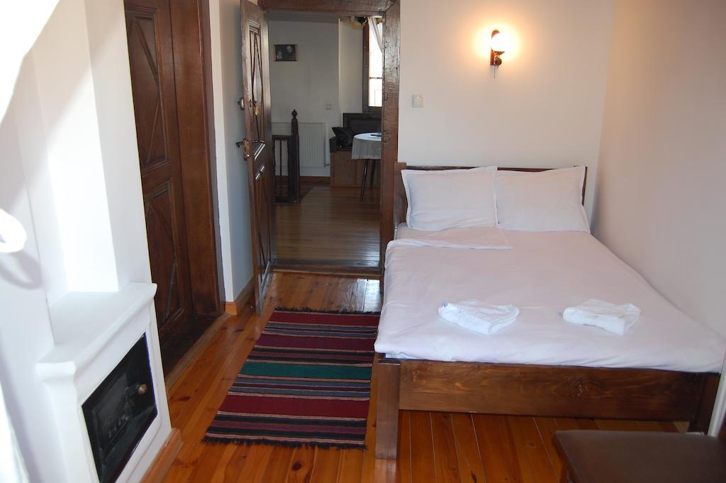 Kazasovata Guest House Tryavna Camera foto