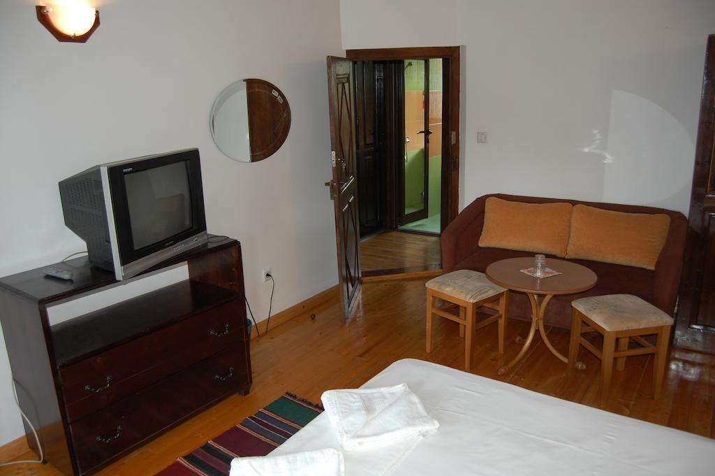Kazasovata Guest House Tryavna Camera foto