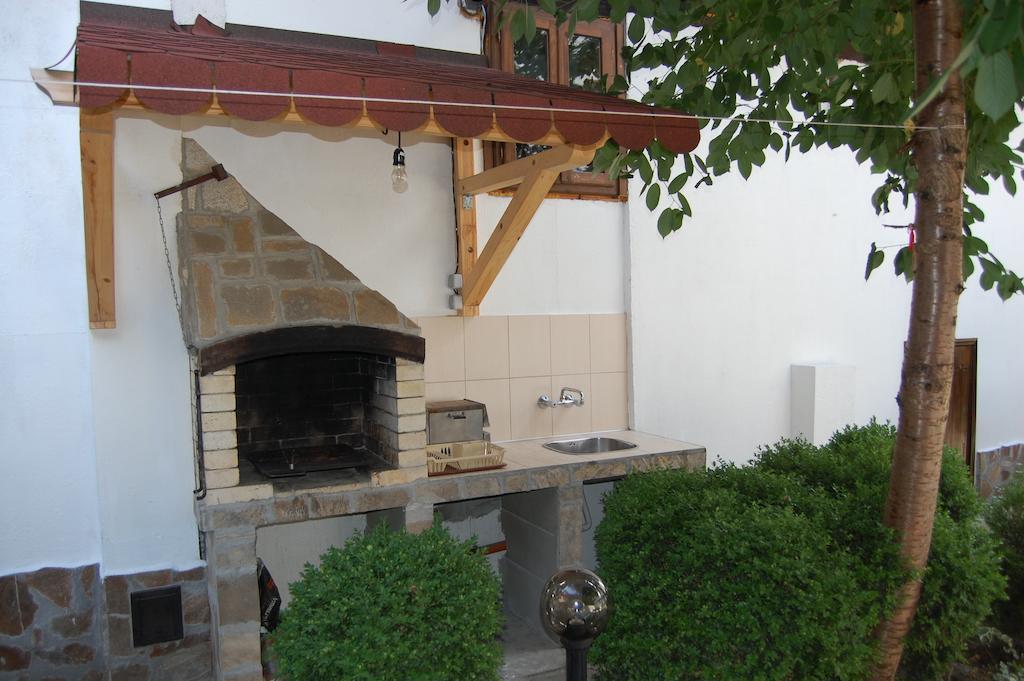 Kazasovata Guest House Tryavna Esterno foto